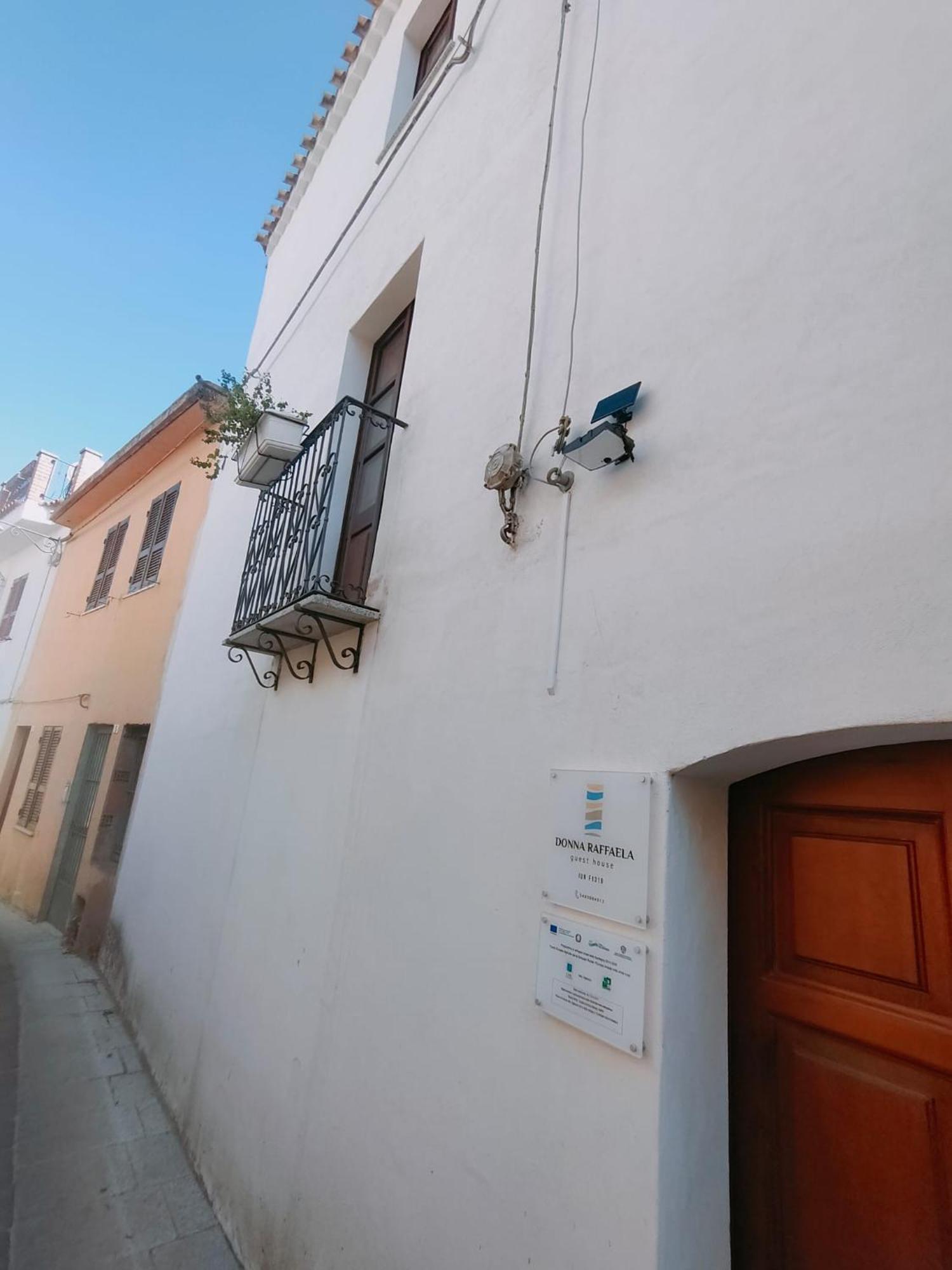 Donna Raffaela Acomodação com café da manhã Tertenìa Exterior foto